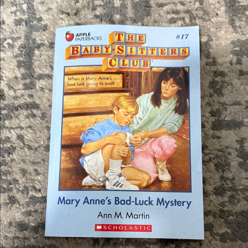 Scholastic The Baby-Sitters Club Book with Blue and Pink Cover
